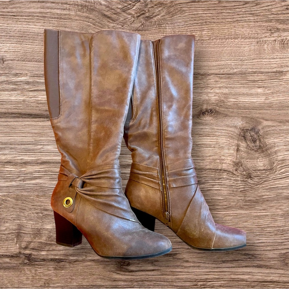 Ladies Brown Boot 7.5 M